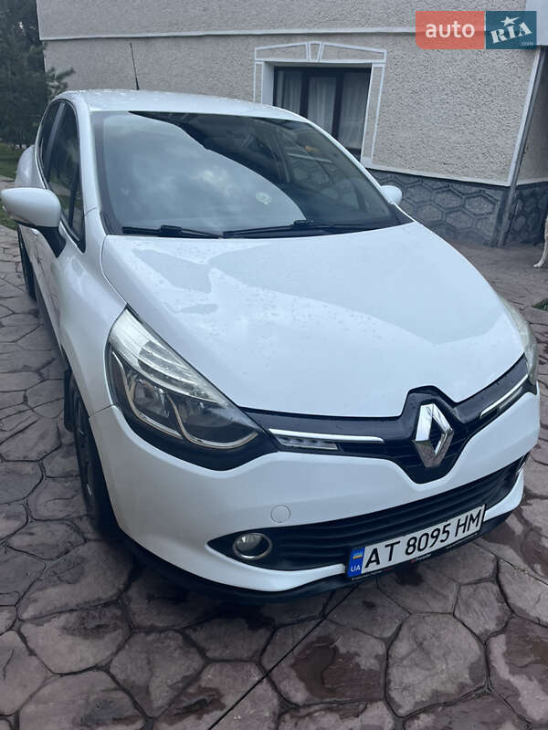 Хэтчбек Renault Clio 2015 в Рожнятове