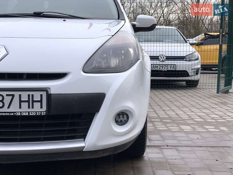 Хэтчбек Renault Clio 2012 в Бердичеве