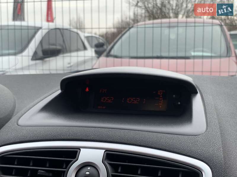 Хэтчбек Renault Clio 2012 в Бердичеве