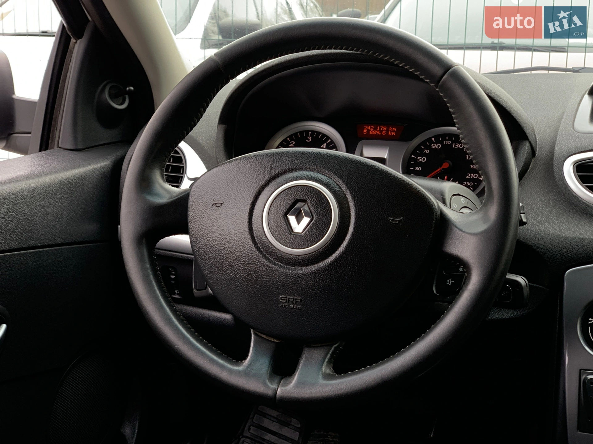 2012 Renault Clio - мініатюра 47
