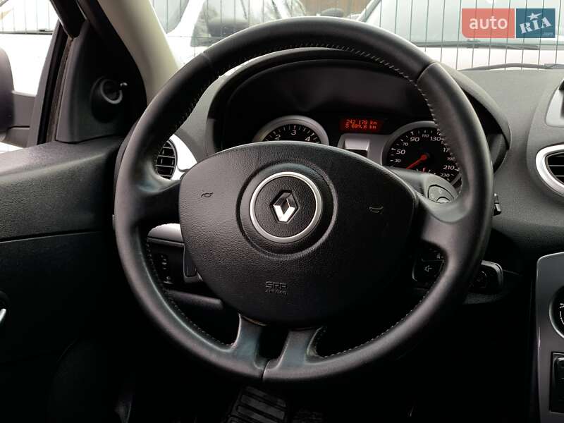Хэтчбек Renault Clio 2012 в Бердичеве