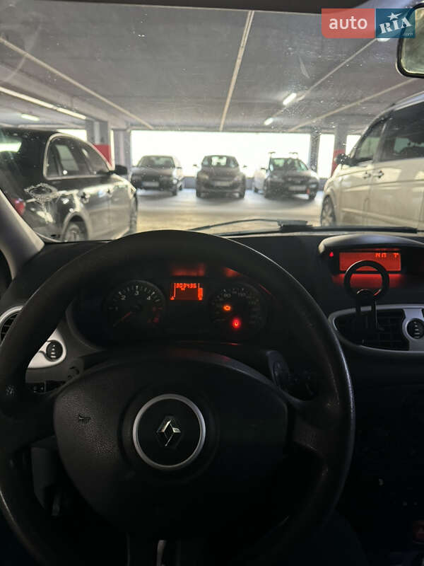 Универсал Renault Clio 2012 в Львове