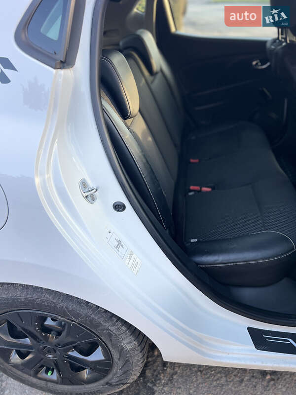 Хэтчбек Renault Clio 2014 в Луцке