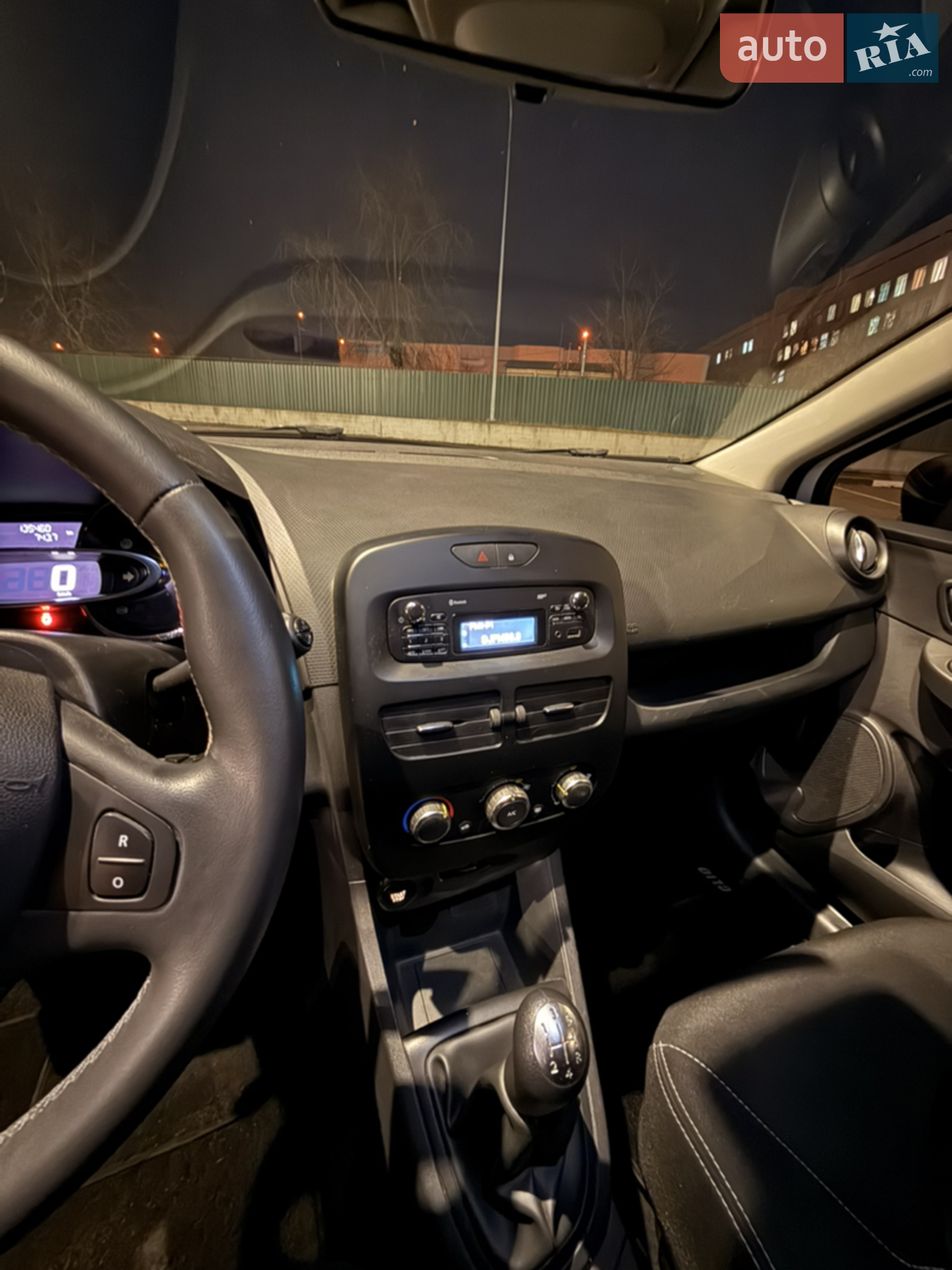 2015 Renault Clio - мініатюра 11