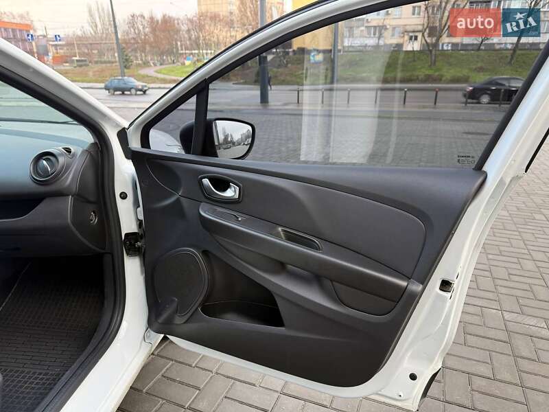 Универсал Renault Clio 2017 в Днепре