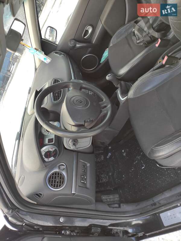 Хэтчбек Renault Clio 2007 в Коломые фото 10 Хэтчбек Renault Clio 2007 в Коломые