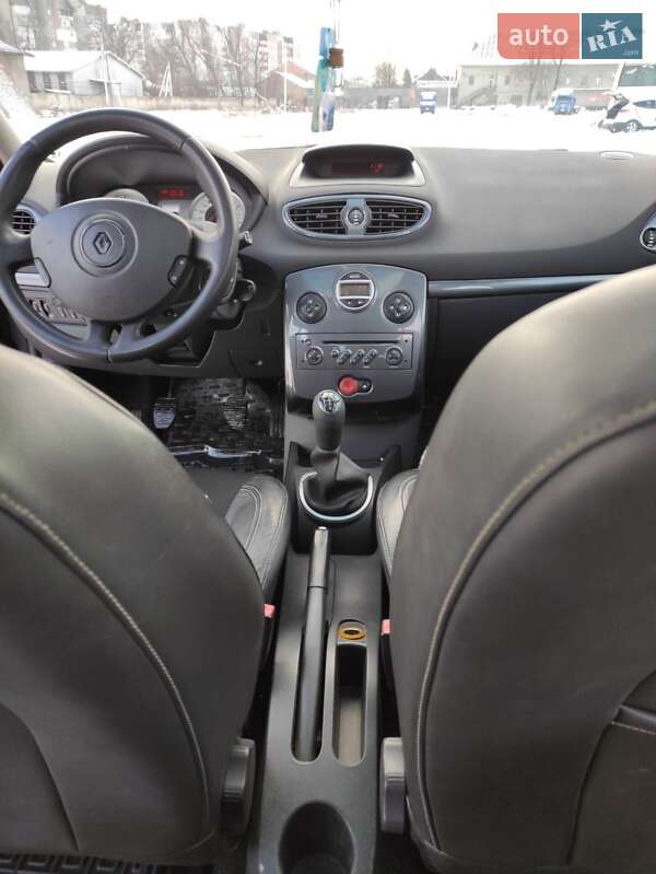 Хэтчбек Renault Clio 2007 в Коломые фото 17 Хэтчбек Renault Clio 2007 в Коломые