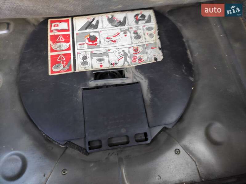 Хэтчбек Renault Clio 2007 в Коломые фото 23 Хэтчбек Renault Clio 2007 в Коломые