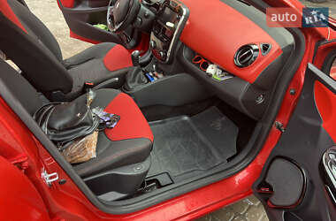 Хэтчбек Renault Clio 2012 в Ровно