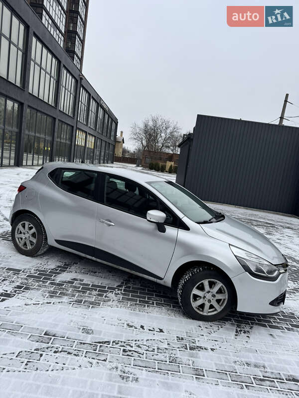 Хетчбек Renault Clio 2013 в Полтаві фото 3 Хетчбек Renault Clio 2013 в Полтаві