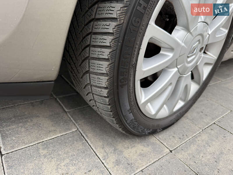 Универсал Renault Clio 2009 в Луцке