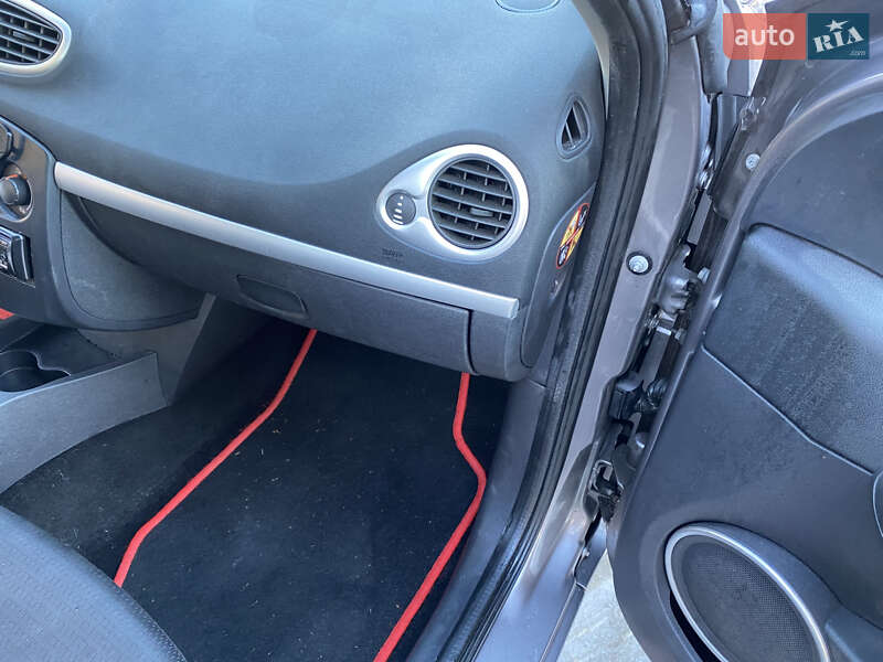 Універсал Renault Clio 2008 в Коломиї