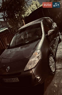 Хэтчбек Renault Clio 2009 в Александрие
