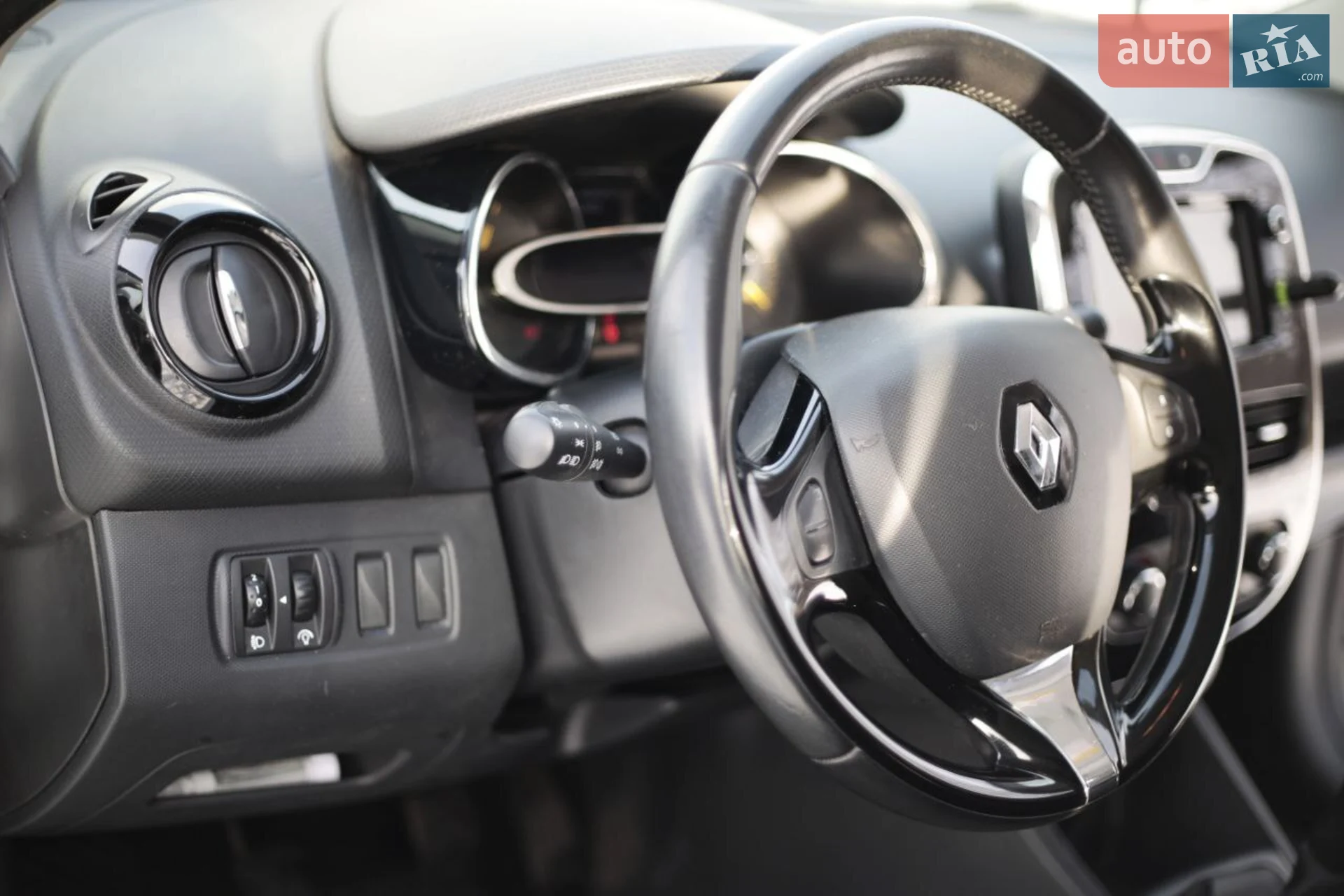 2013 Renault Clio - мініатюра 21