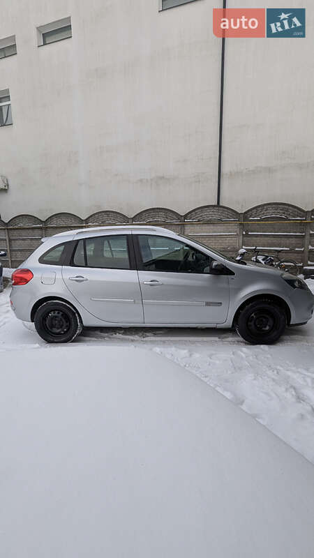 Универсал Renault Clio 2013 в Ровно