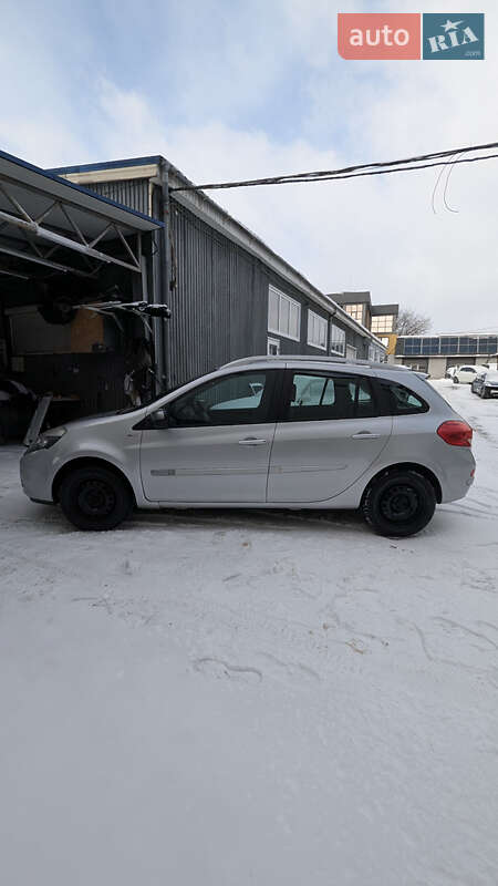 Универсал Renault Clio 2013 в Ровно