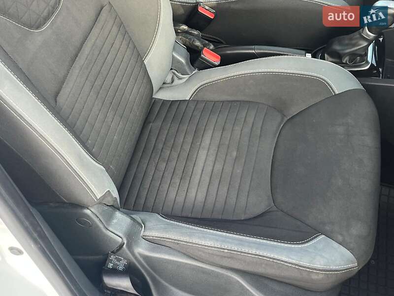 Хэтчбек Renault Clio 2016 в Киеве