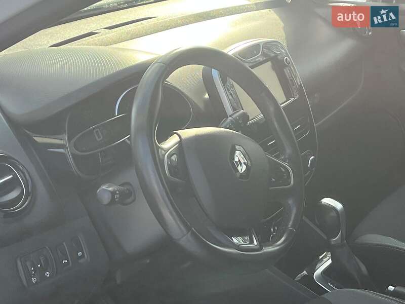 Хэтчбек Renault Clio 2016 в Киеве