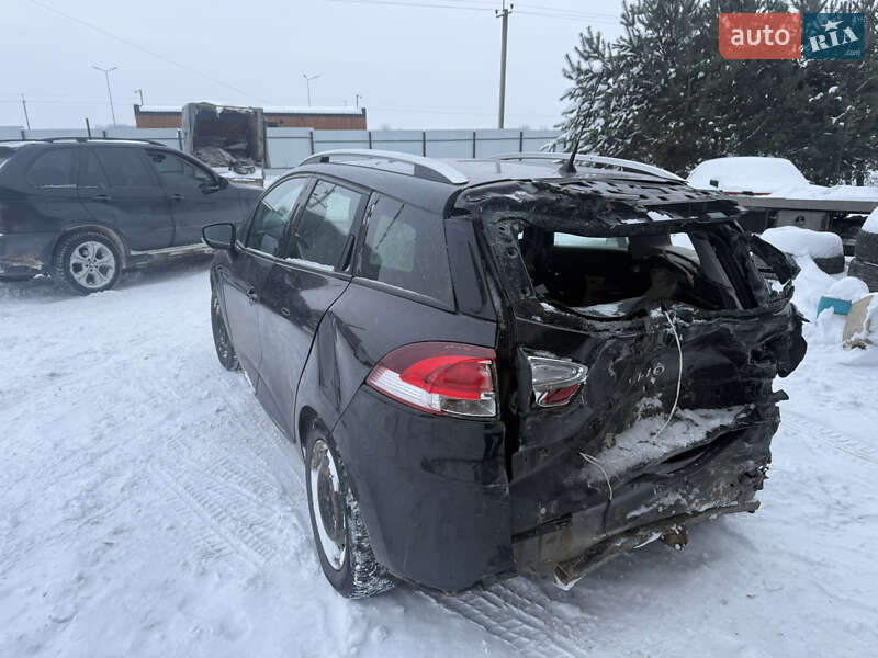 Универсал Renault Clio 2015 в Городке