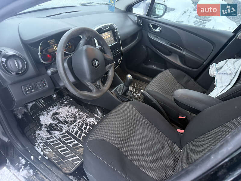 Универсал Renault Clio 2015 в Городке