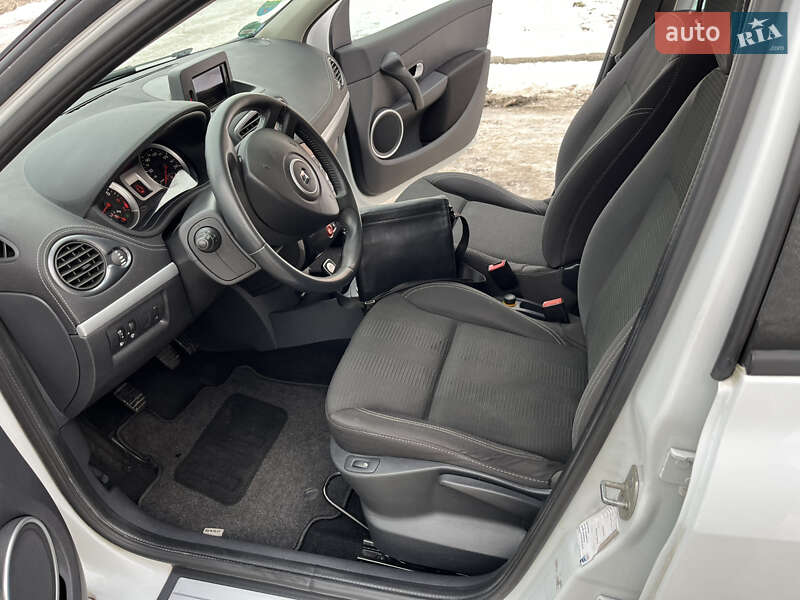 Универсал Renault Clio 2010 в Шепетовке