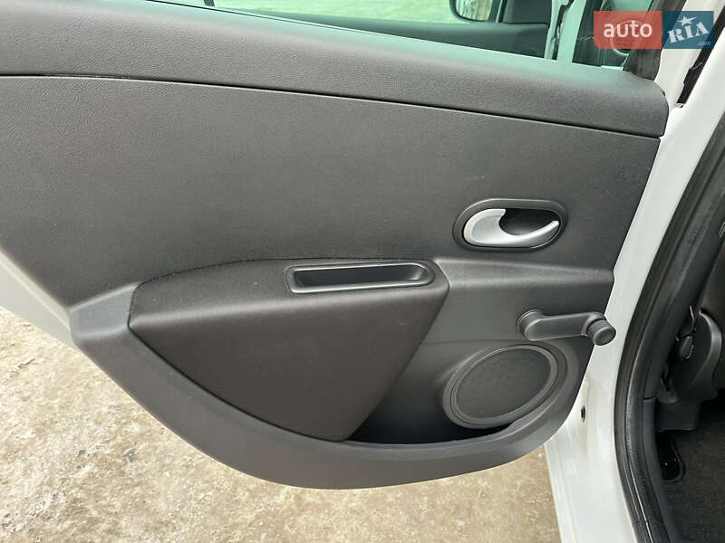 Универсал Renault Clio 2010 в Шепетовке