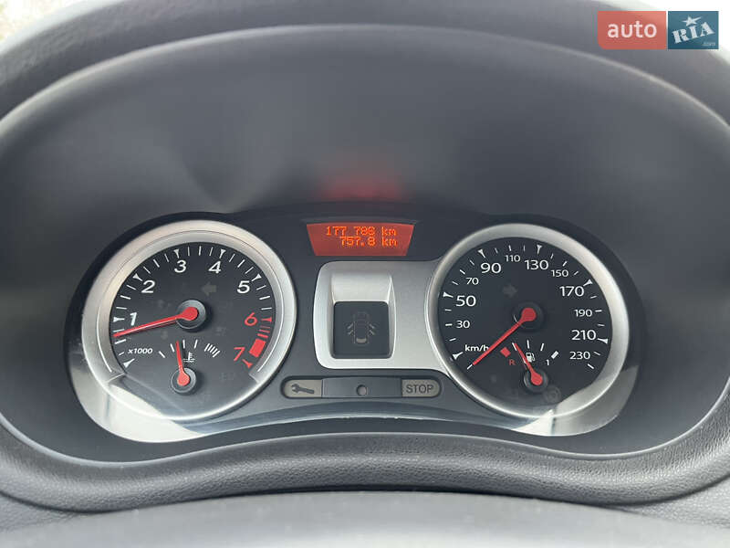 Универсал Renault Clio 2010 в Шепетовке