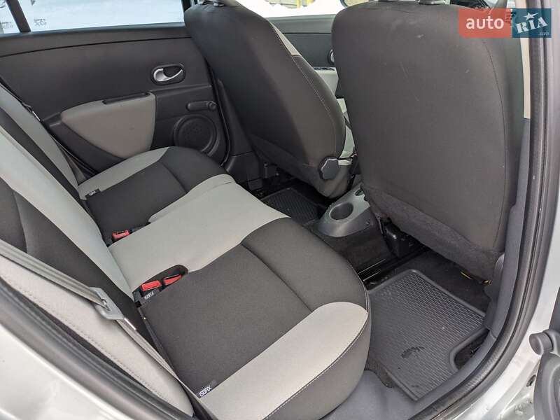 Универсал Renault Clio 2012 в Ровно