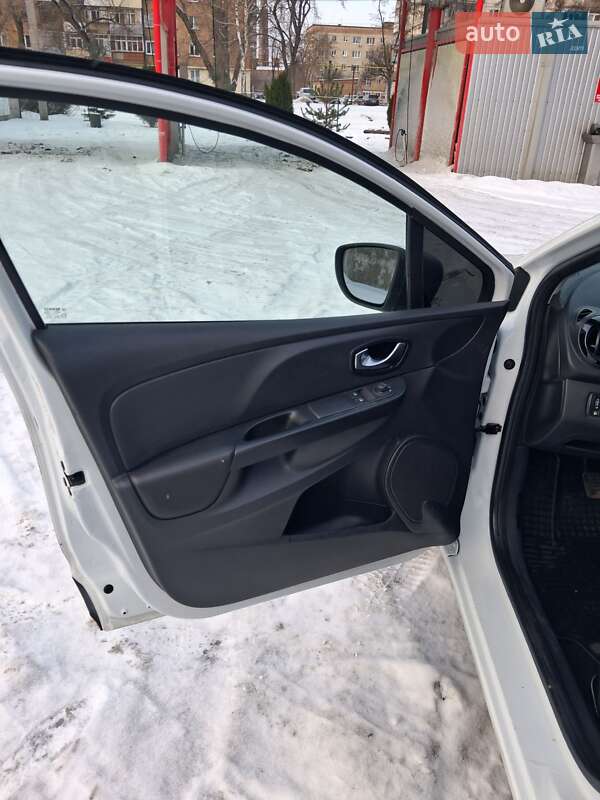 Универсал Renault Clio 2016 в Конотопе