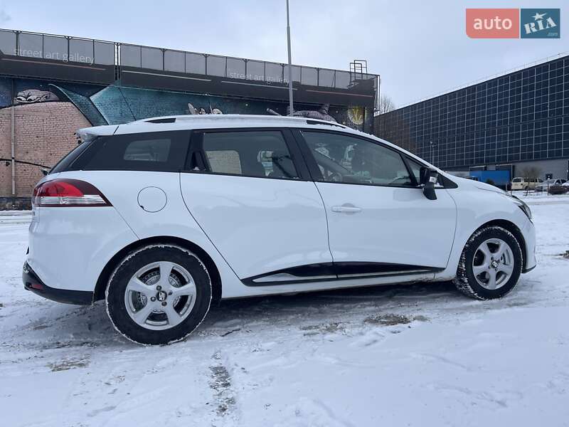 Универсал Renault Clio 2016 в Луцке