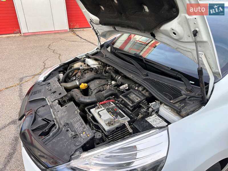 Хэтчбек Renault Clio 2013 в Запорожье