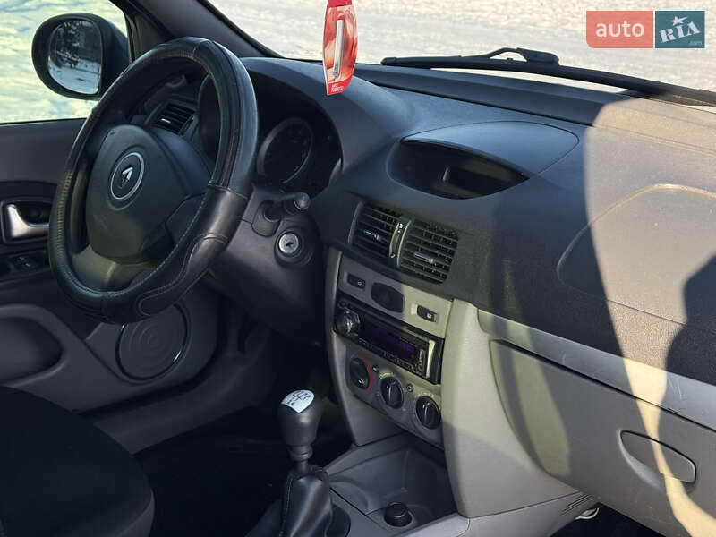 Хэтчбек Renault Clio 2013 в Днепре
