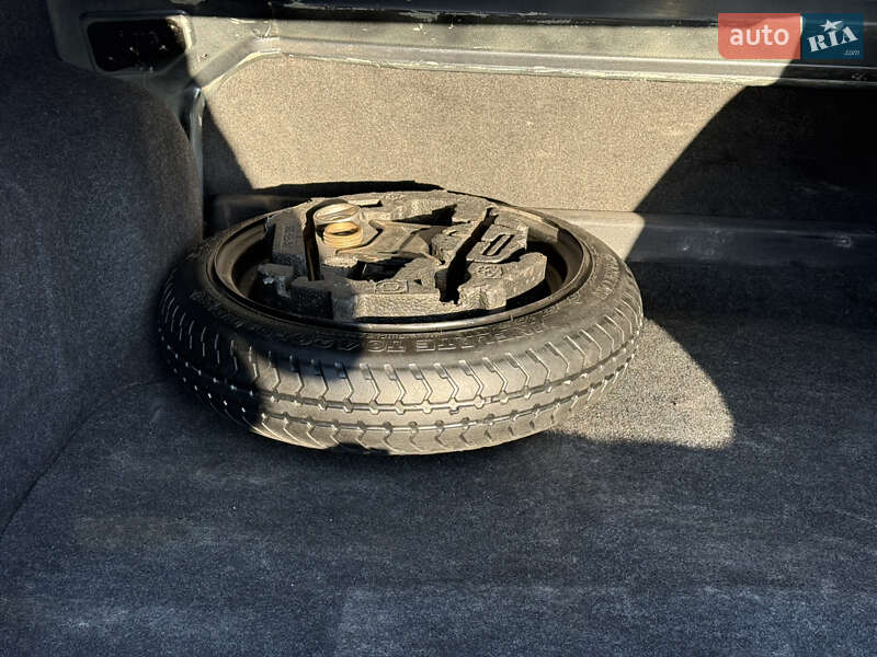 Хэтчбек Renault Clio 2013 в Днепре