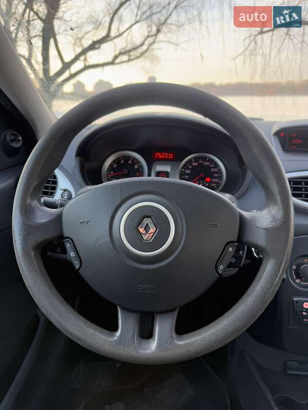 Универсал Renault Clio 2010 в Сумах фото 21 Универсал Renault Clio 2010 в Сумах