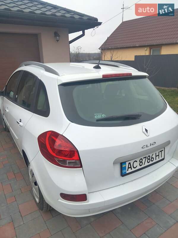 Универсал Renault Clio 2011 в Луцке