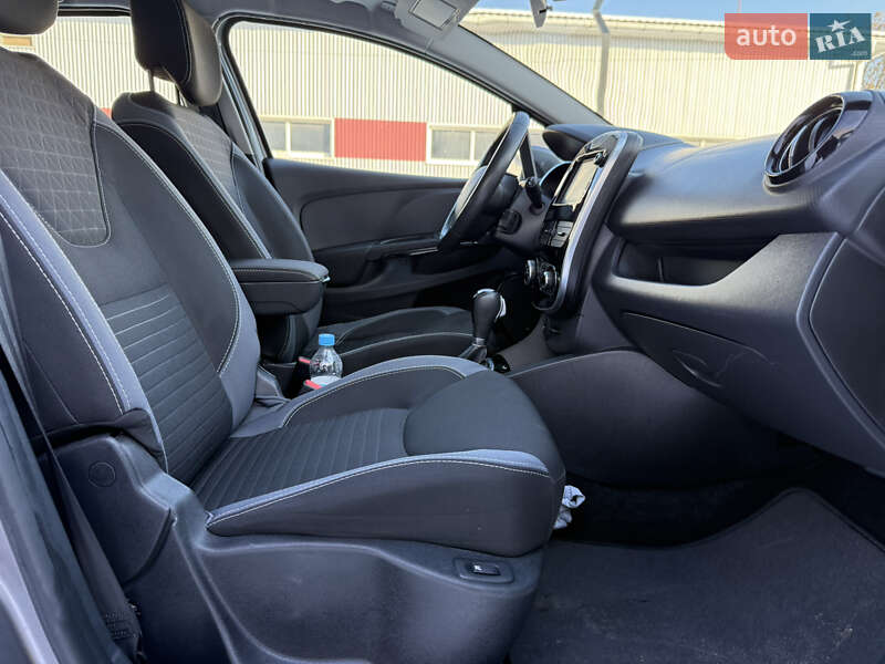 Универсал Renault Clio 2015 в Луцке