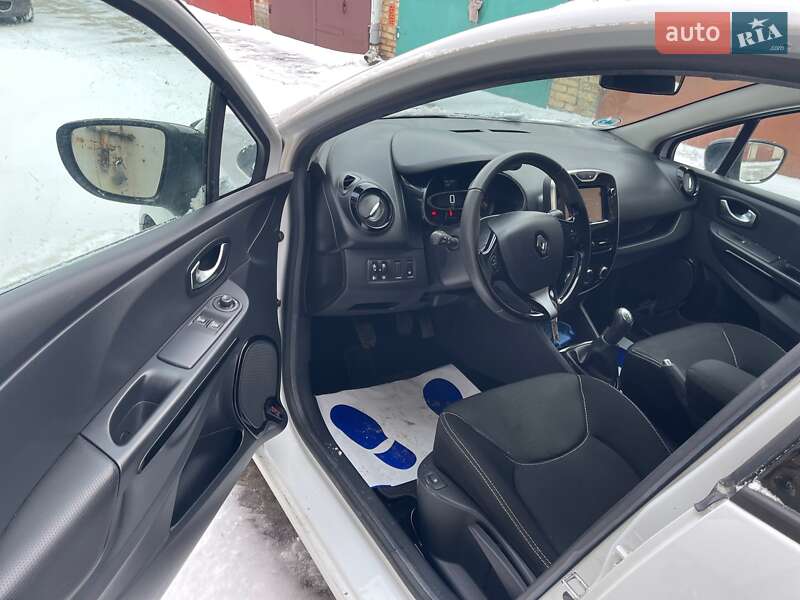 Универсал Renault Clio 2016 в Луцке фото 6 Универсал Renault Clio 2016 в Луцке