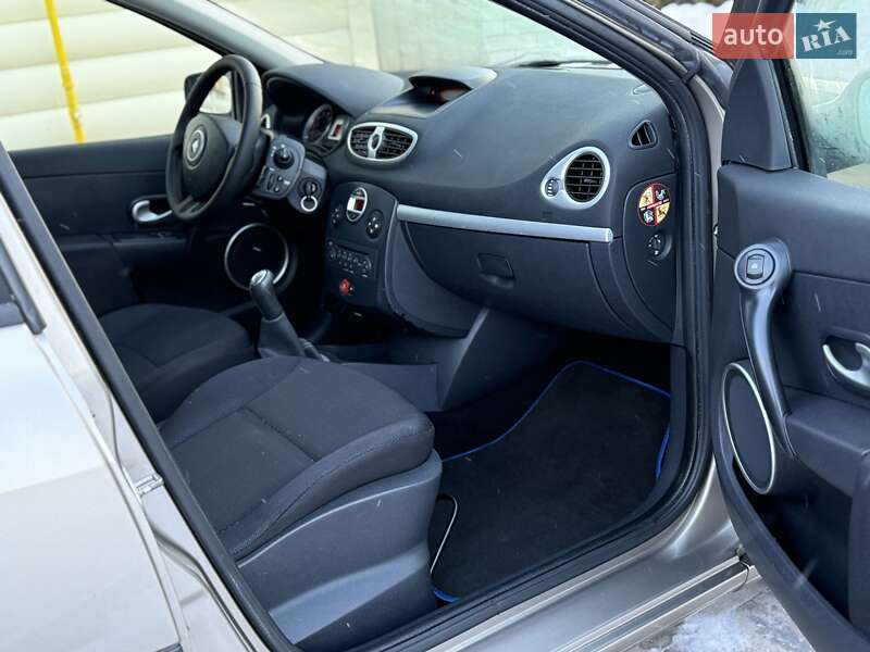 Універсал Renault Clio 2008 в Сарнах
