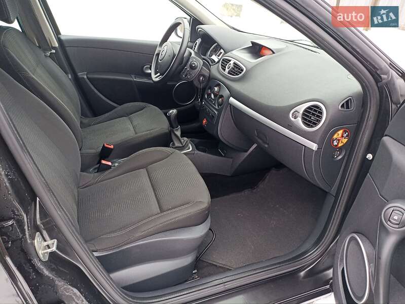 Универсал Renault Clio 2009 в Сумах