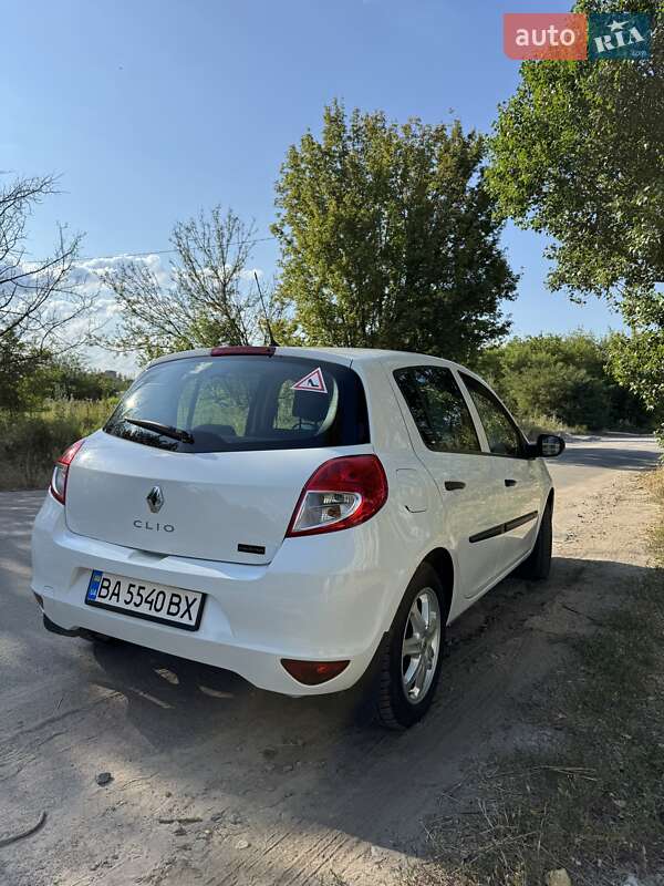 Хэтчбек Renault Clio 2013 в Кропивницком