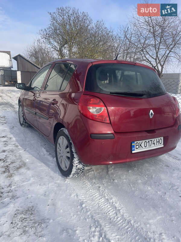 Хетчбек Renault Clio 2008 в Здолбуніві
