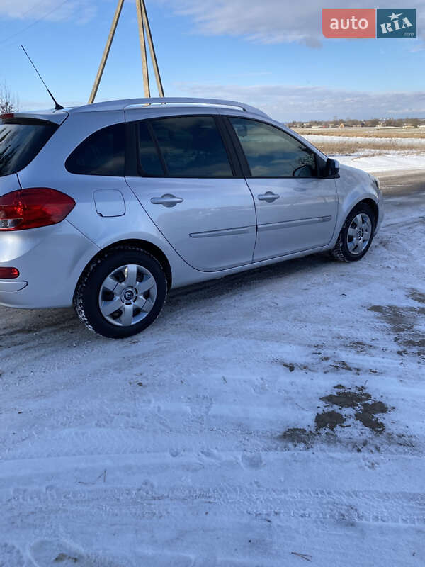 Универсал Renault Clio 2010 в Дубно фото 6 Универсал Renault Clio 2010 в Дубно