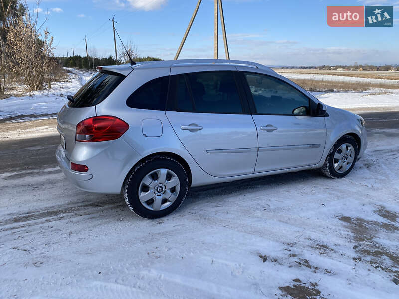 Универсал Renault Clio 2010 в Дубно фото 40 Универсал Renault Clio 2010 в Дубно