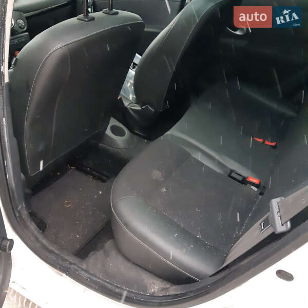 Универсал Renault Clio 2011 в Житомире
