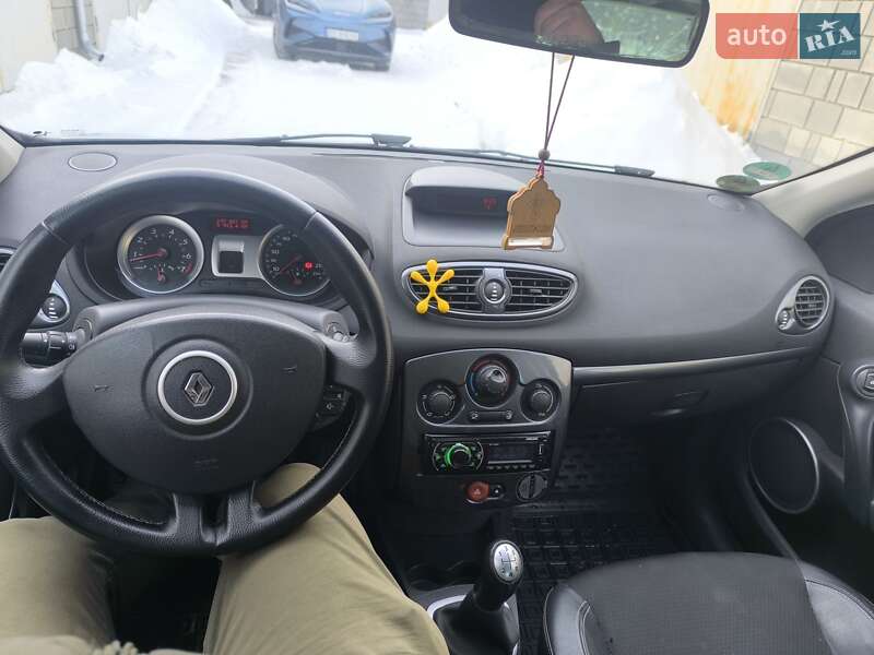 Хетчбек Renault Clio 2006 в Красилові фото 24 Хетчбек Renault Clio 2006 в Красилові