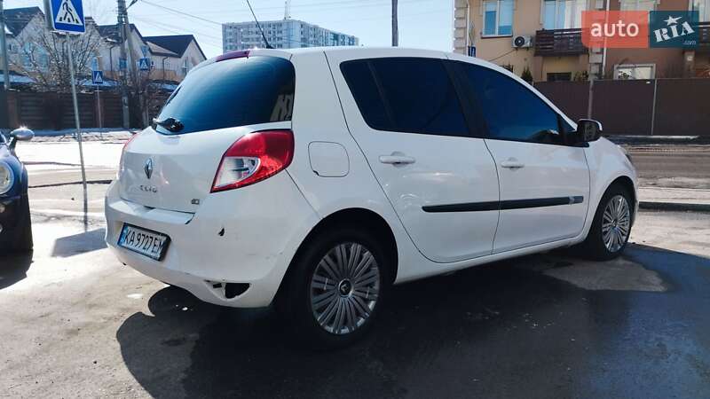 Хетчбек Renault Clio 2010 в Києві