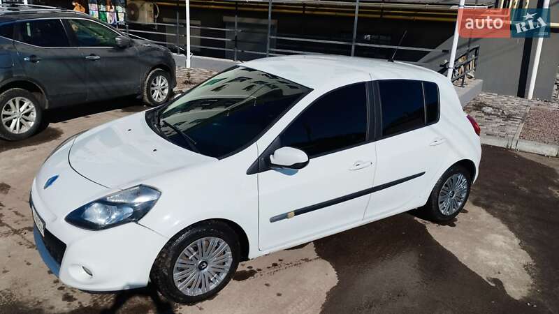 Хетчбек Renault Clio 2010 в Києві