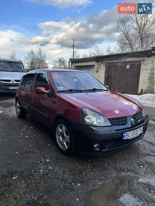 Renault Clio 2002