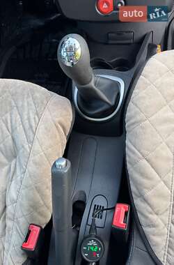 Хетчбек Renault Clio 2011 в Борисполі фото 46 Хетчбек Renault Clio 2011 в Борисполі