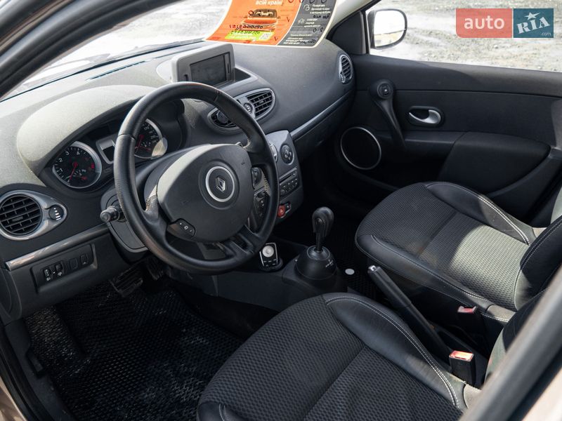 Универсал Renault Clio 2010 в Львове